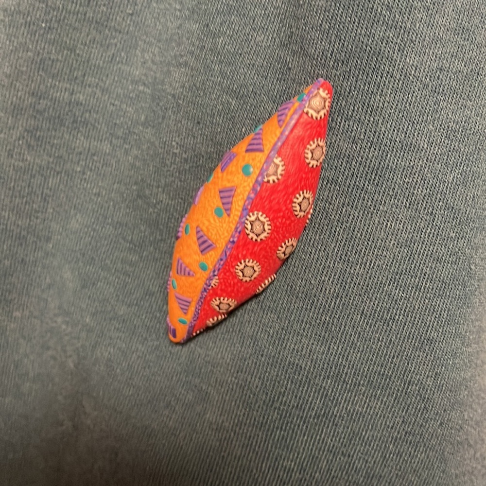 Artsy Fun Colorful Pattern Brooch Pin - Picture 5 of 8
